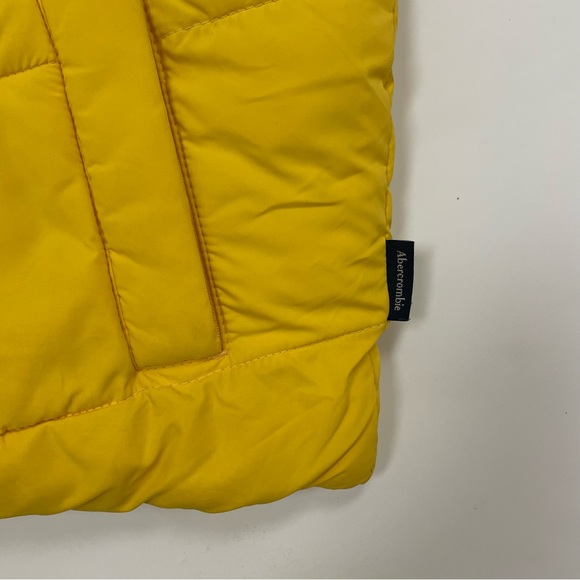 Yellow Puffer Jacket, Abercrombie & Fitch. Size S - Picture 7 of 13